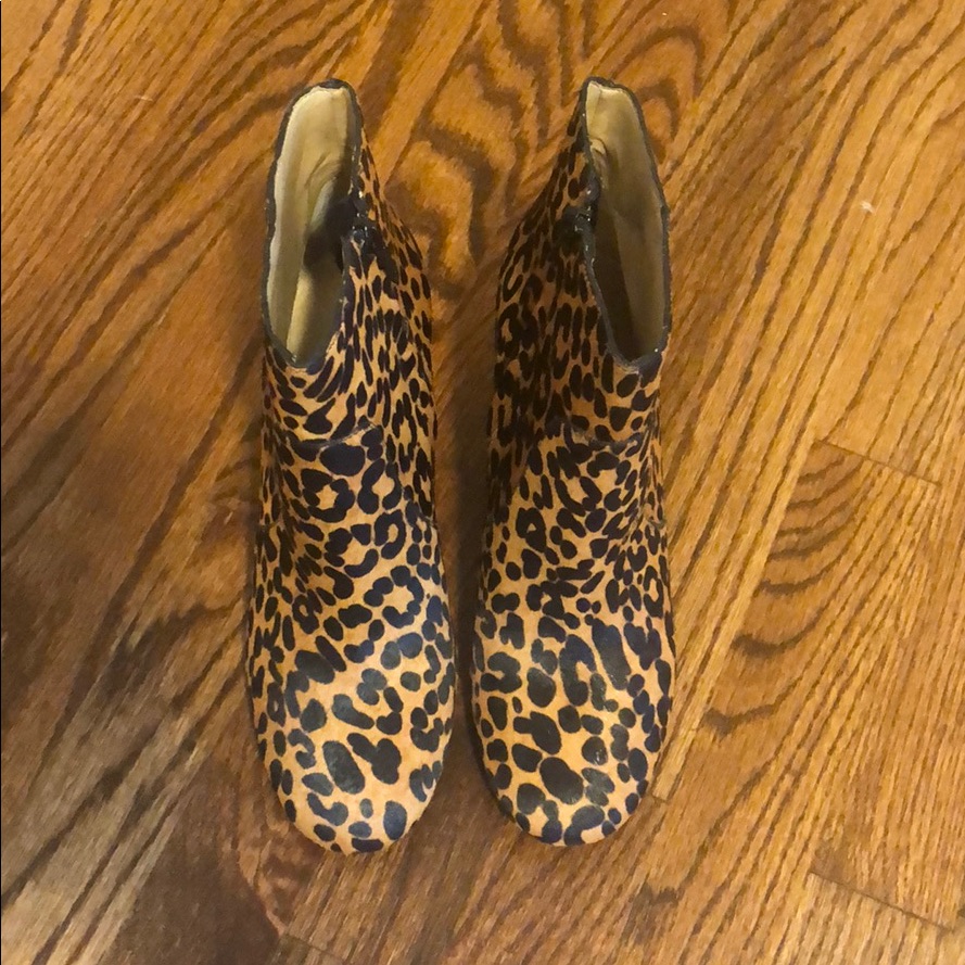 Brand New Banana Republic Booties